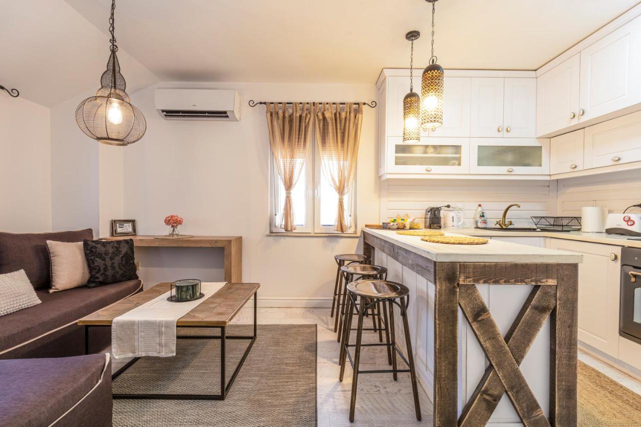 Stylish 1Bd Flat With A Terrace Near The Centre Of Plovdiv By Flat Mаnager Apartment Ngoại thất bức ảnh