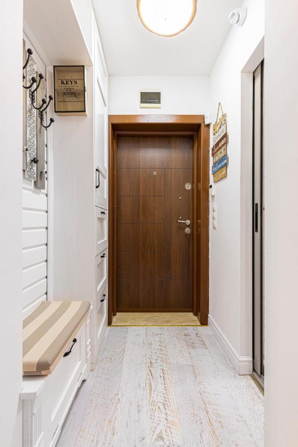 Stylish 1Bd Flat With A Terrace Near The Centre Of Plovdiv By Flat Mаnager Apartment Ngoại thất bức ảnh