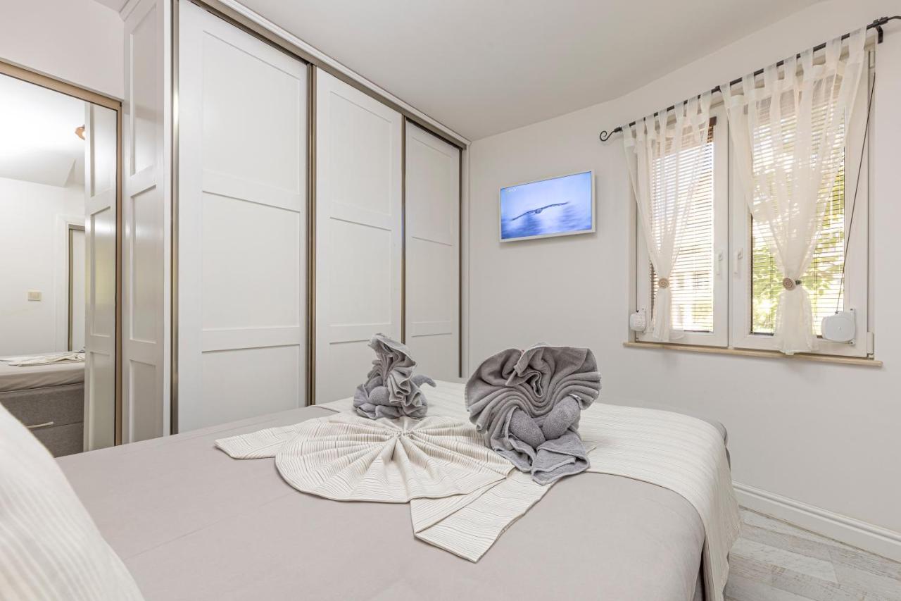 Stylish 1Bd Flat With A Terrace Near The Centre Of Plovdiv By Flat Mаnager Apartment Ngoại thất bức ảnh